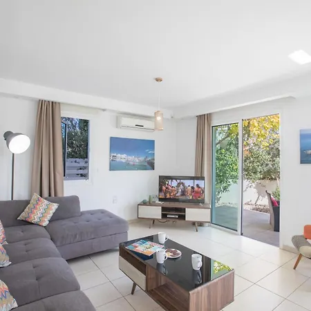 Σπίτι διακοπών 3 Bett Mit Privatem Pool In Einer Bewachten Anlage Πρωταράς