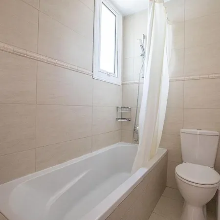 3 Bett Mit Privatem Pool In Einer Bewachten Anlage Πρωταράς